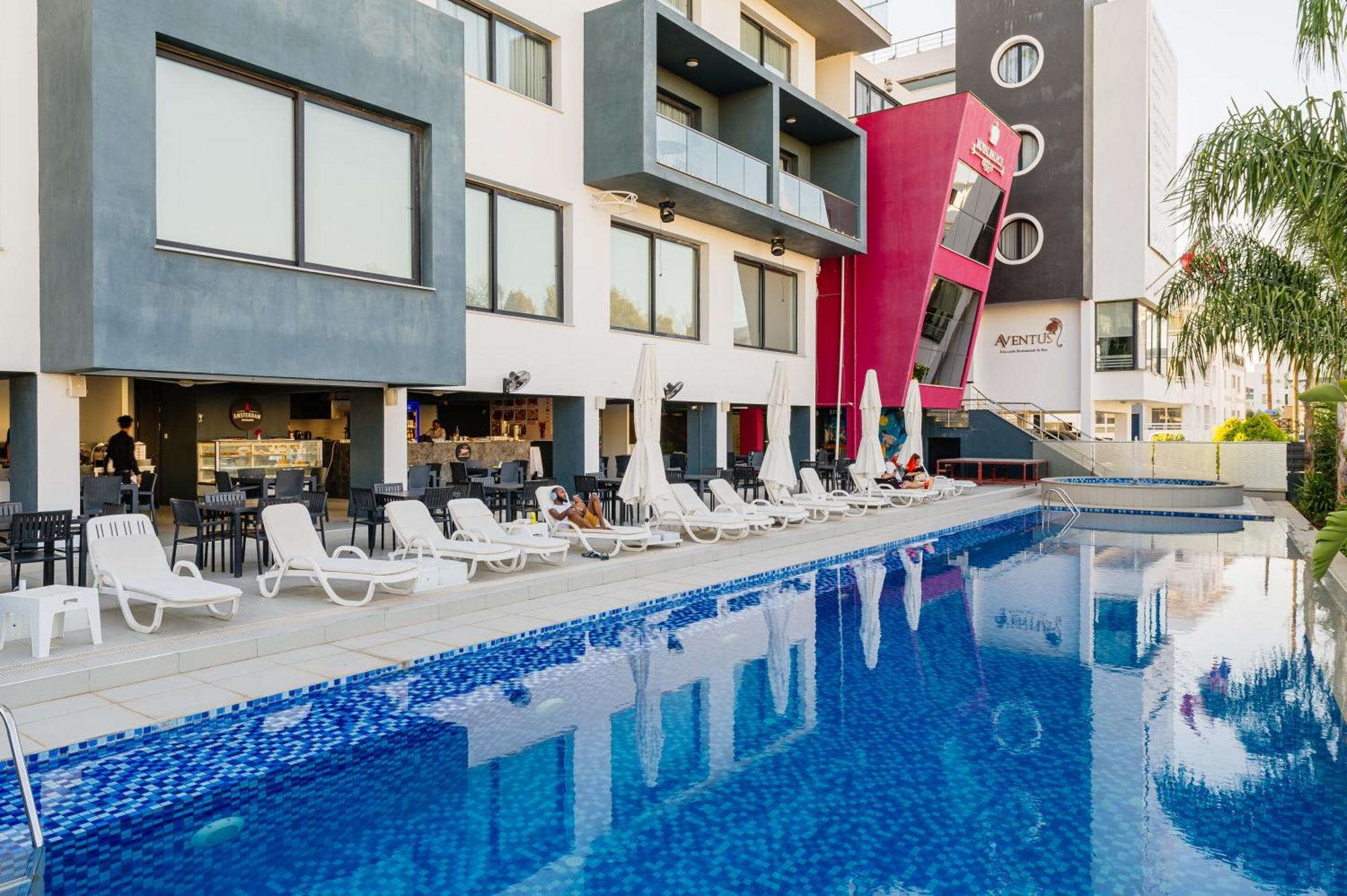 Royal Palace Hotel Nikosia Exterior foto